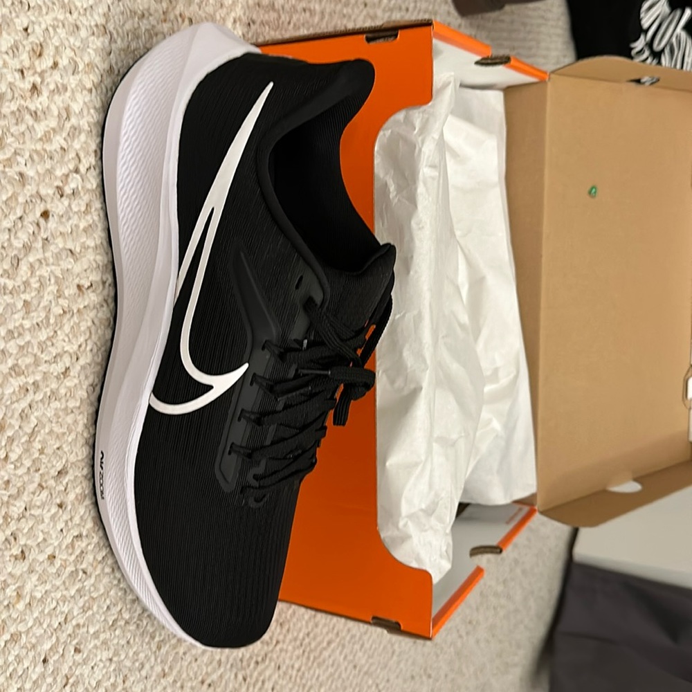 Brand new NIKE air zoom Pegasus 39 TB- size 12
